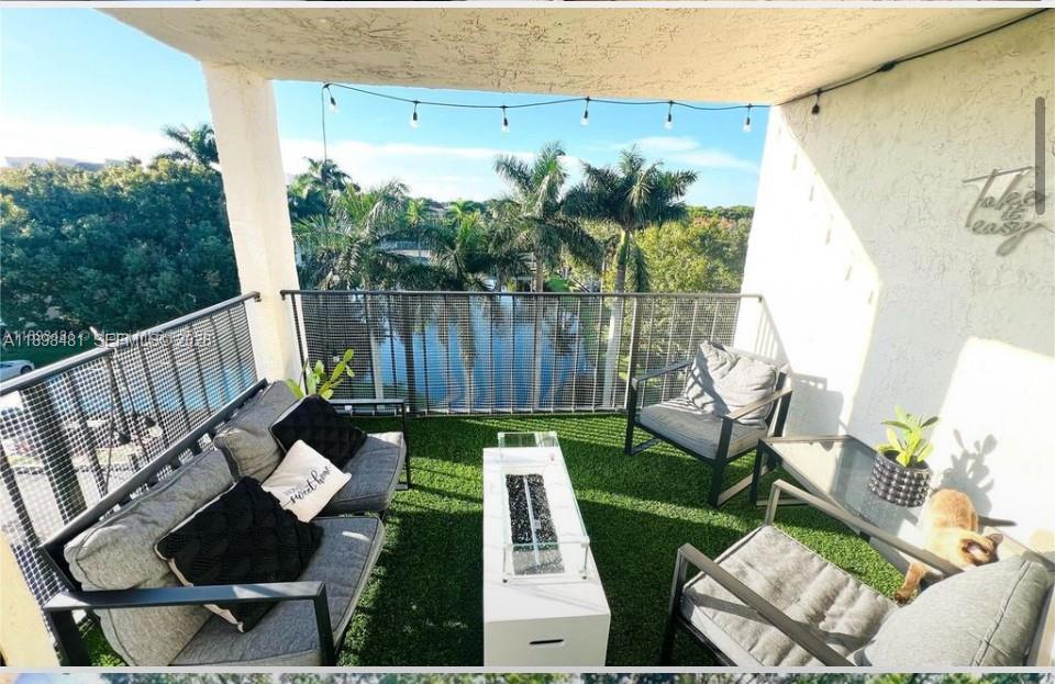 GATE THREE CONDO - Residential