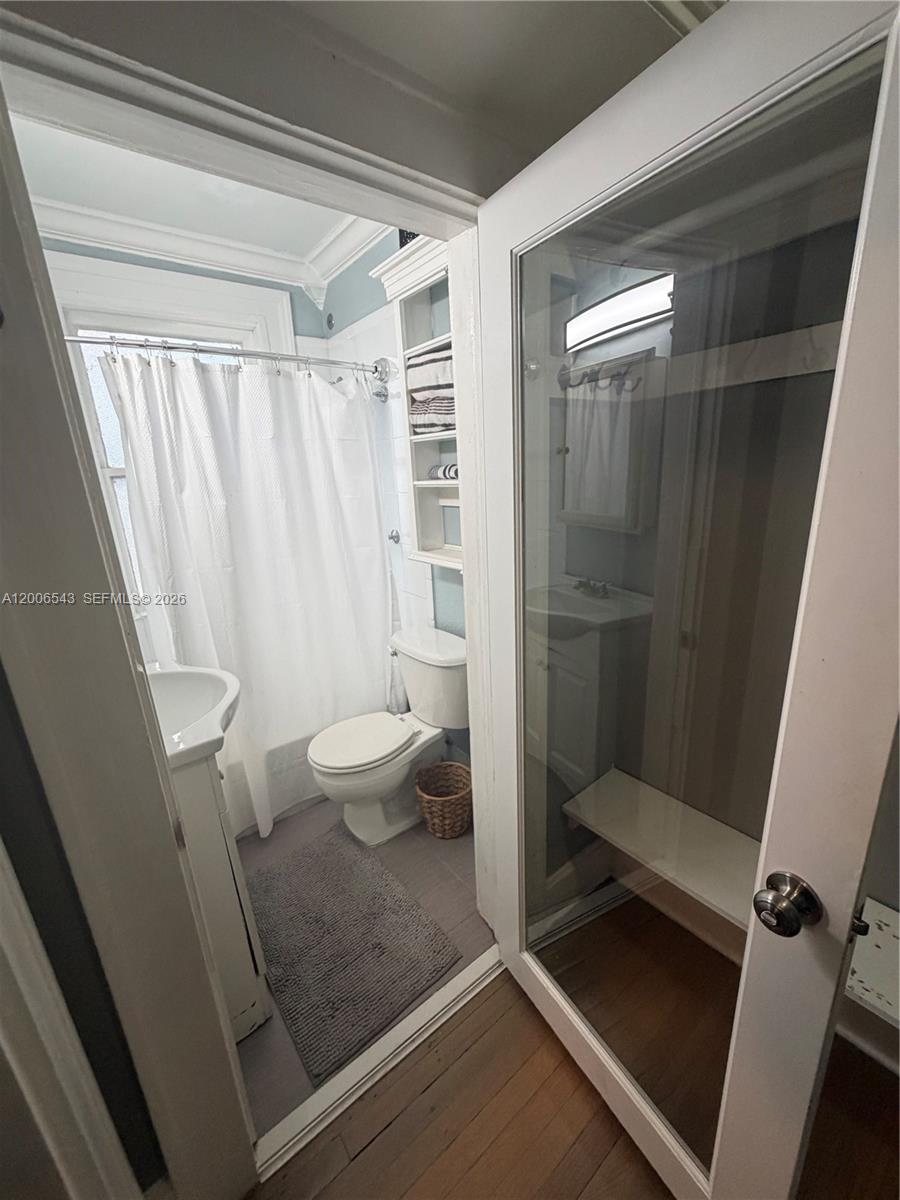 MENDOZA CONDO - Residential