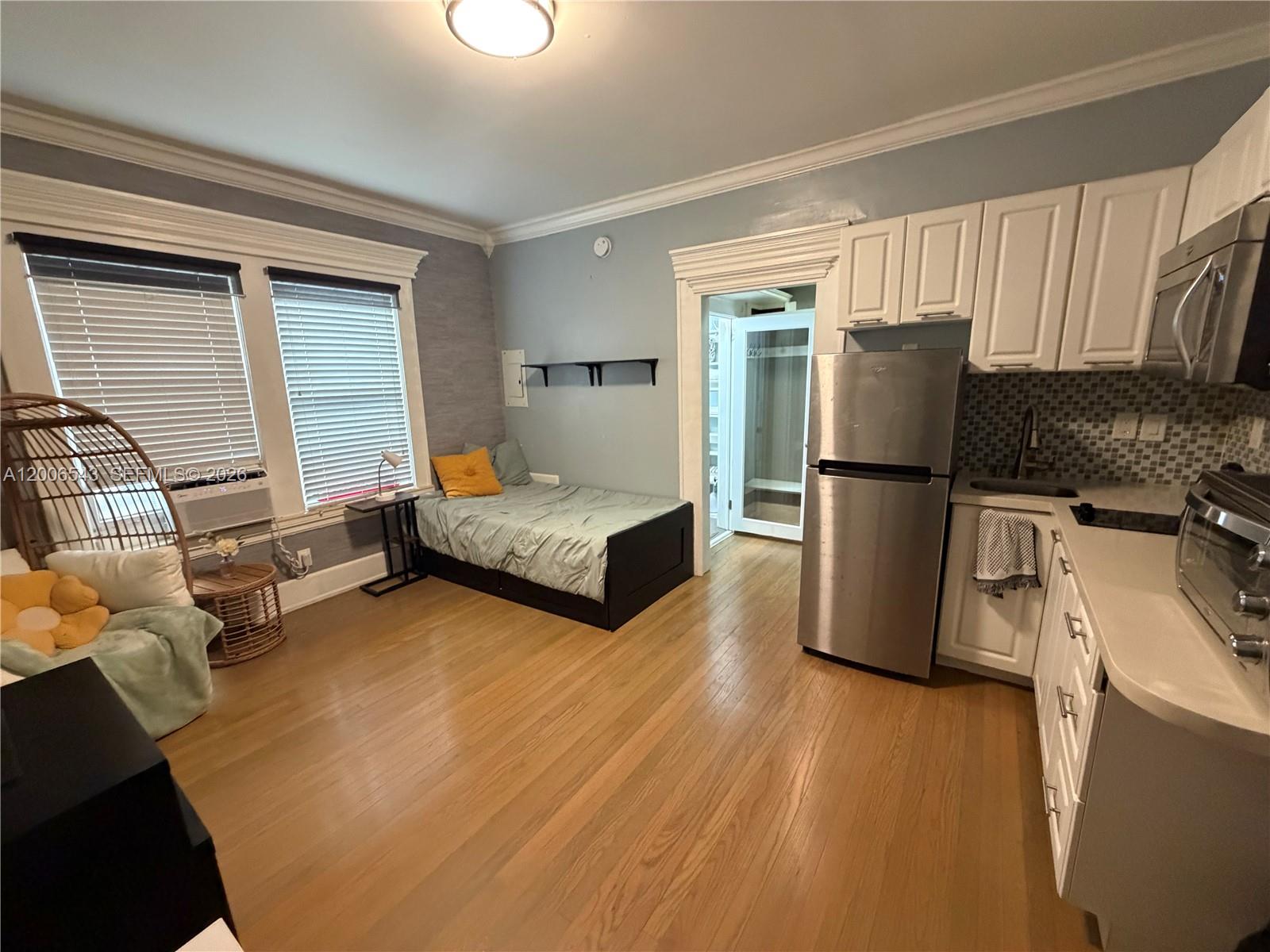 MENDOZA CONDO - Residential