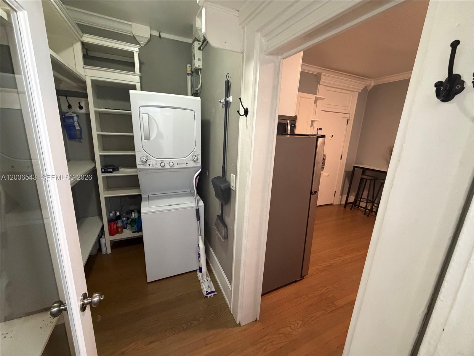 MENDOZA CONDO - Residential