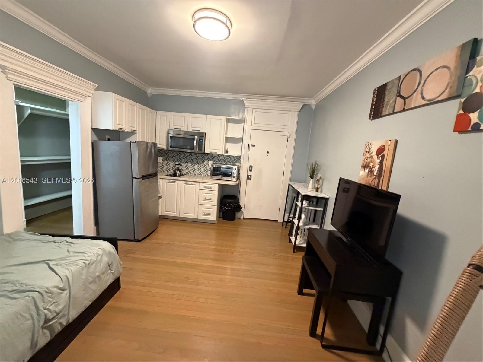 MENDOZA CONDO - Residential
