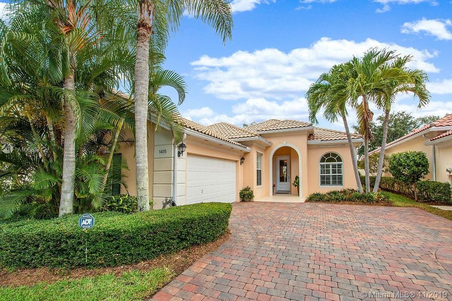 LAKEFRONT OAKMONT MODEL - REMODELED - 3 BEDROOMS, 2 BATHS + DEN & 2 CAR GARAGE. - METICULOUSLY CARED FOR AND IS LIKE BRAND NEW -  WALNUT WOOD FLOORING IN HALL, LIVING ROOM, DEN, HALLWAY AND MASTER BEDROOM.  INLAY TILE IN FOYER, AND HALLWAY IN MASTER BEDROOM.  REMODELED MASTER BATHROOM WITH BEAUTIFUL CERAMIC TILE, FRAMLESS SHOWER DOOR, UPDATED SECOND BATHROOM, NEW TOILETS & CUSTOM MIRRORS. NEW CERAMIC TILE IN THE KITCHEN WITH GRANITE COUNTERTOPS. CUSTOM PLANTATION SHUTTERS, A/C 2 YEARS OLD.  THE ISLES COMMUNITY HAS A HEATED POOL, FOUR LIGHTED TENNIS COURTS, POST OFFICE BOXES, FITNESS CENTER AND MEETING ROOMS. IDEAL LOCATION FOR SHOPPING, RESTAURANTS, I-95, TURNPIKE AND BEACHES.  ALL SIZES & MEASUREMENTS APPROX.