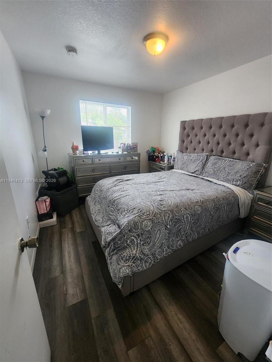 VENETIA GROVE - Residential