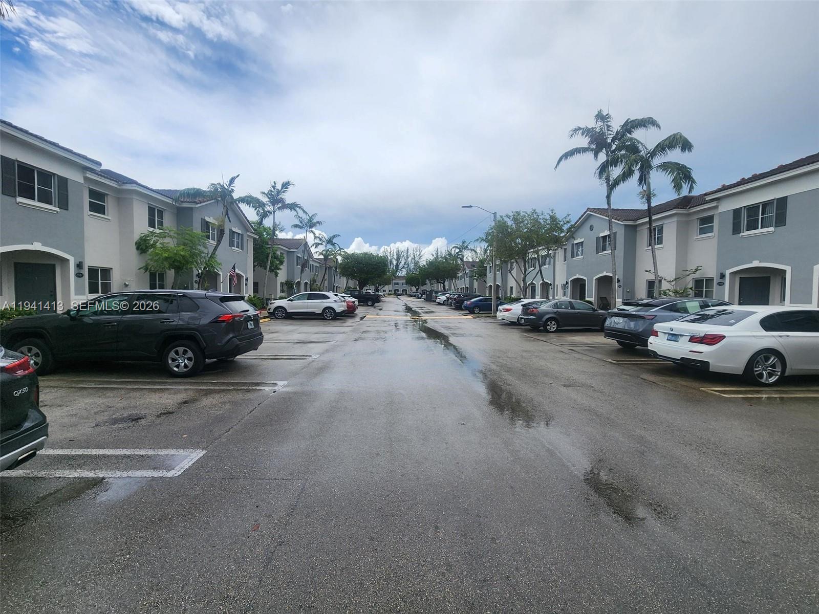 VENETIA GROVE - Residential