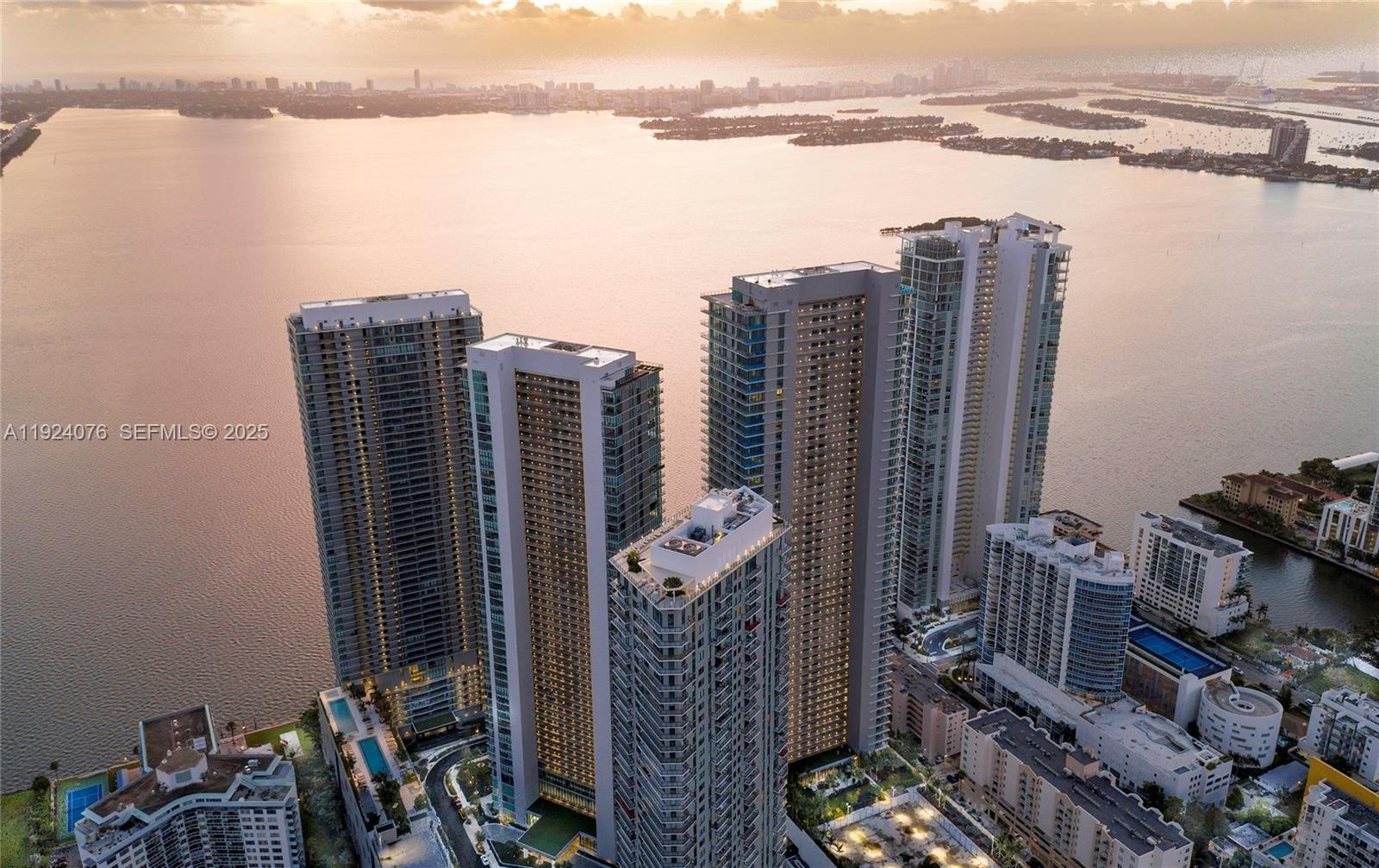 ONE PARAISO CONDO - Residential