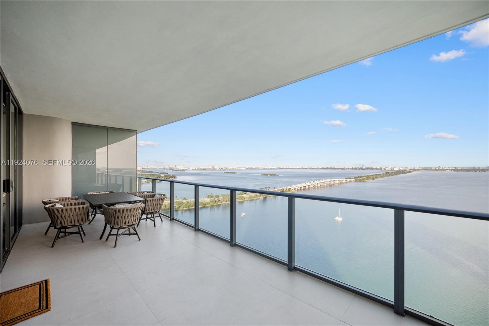 ONE PARAISO CONDO - Residential