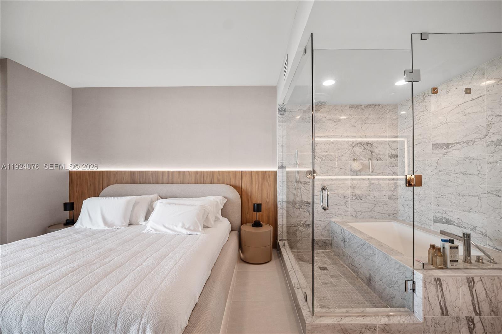 ONE PARAISO CONDO - Residential