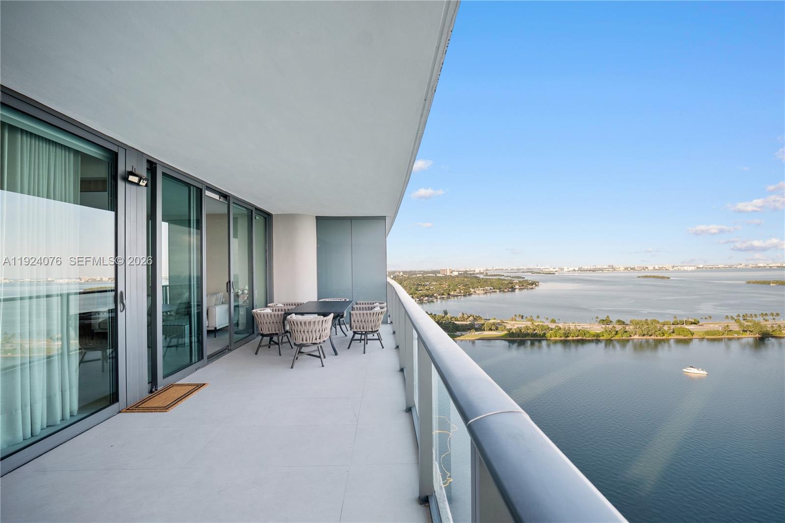 ONE PARAISO CONDO - Residential