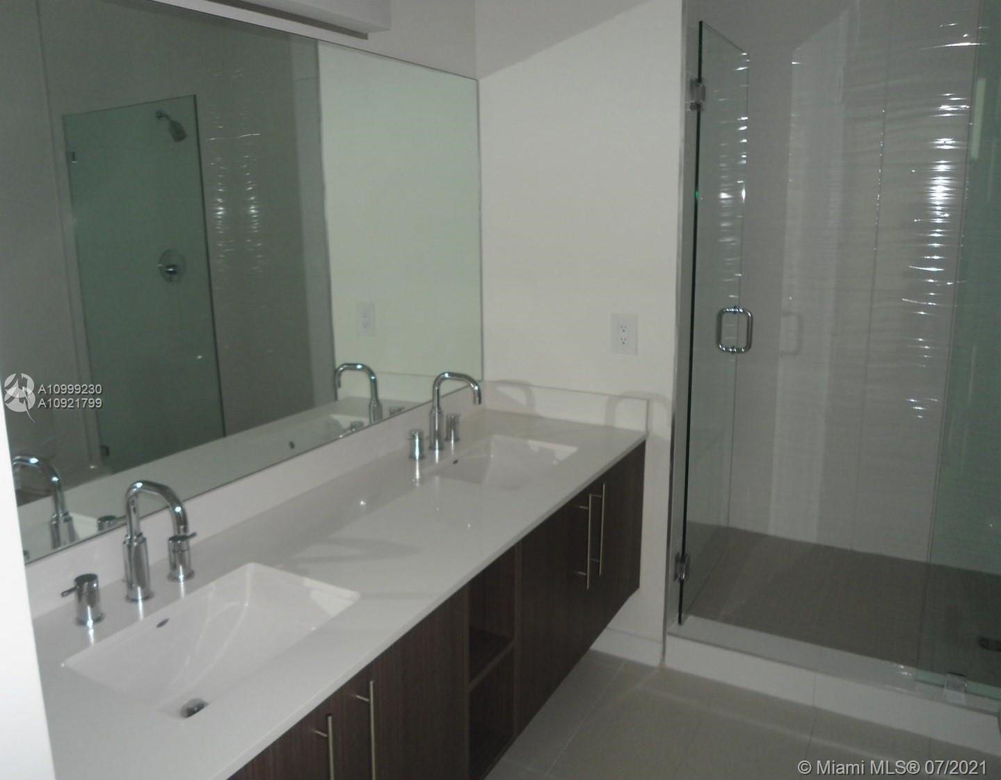 MIDTOWN DORAL - Residential