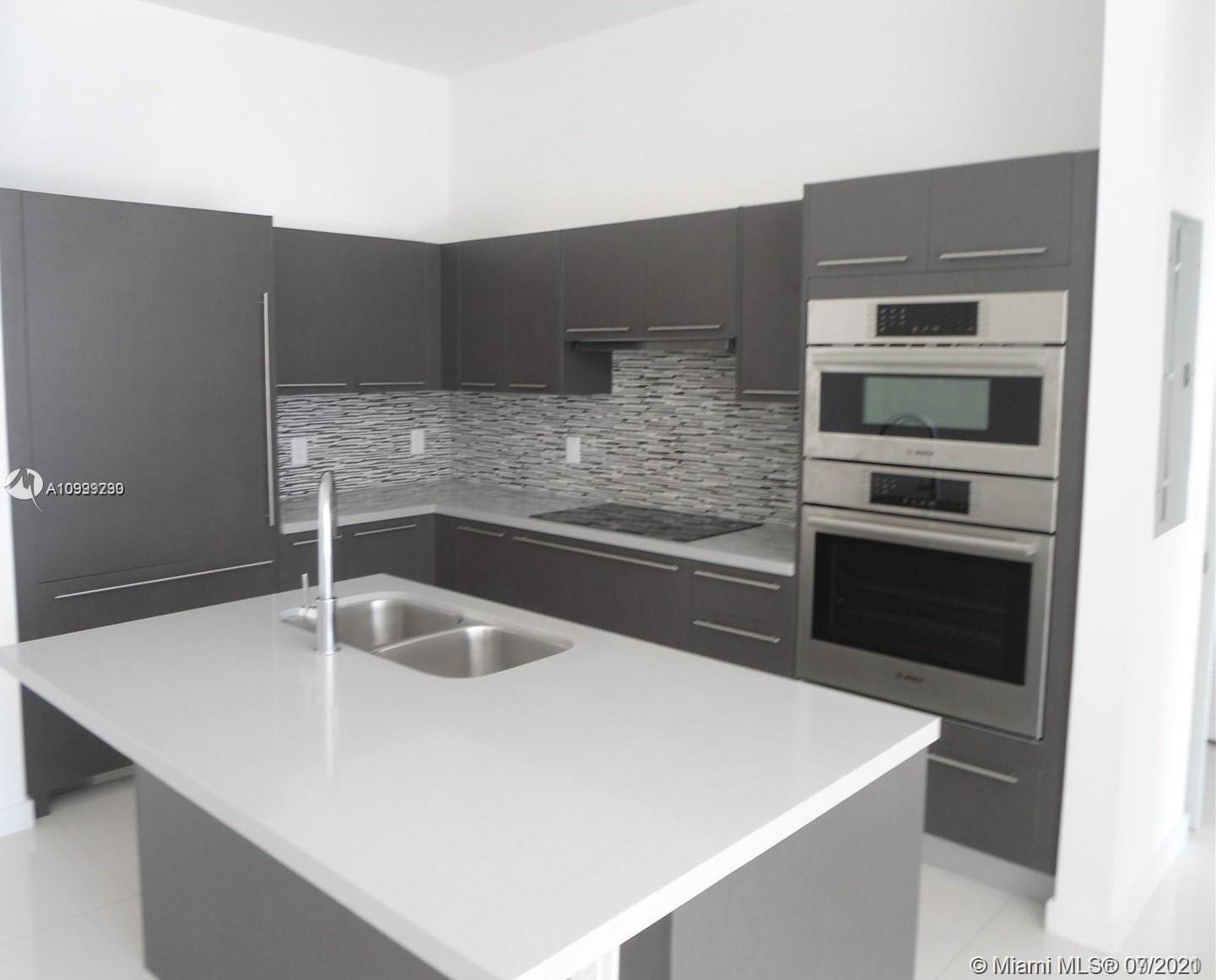 MIDTOWN DORAL - Residential