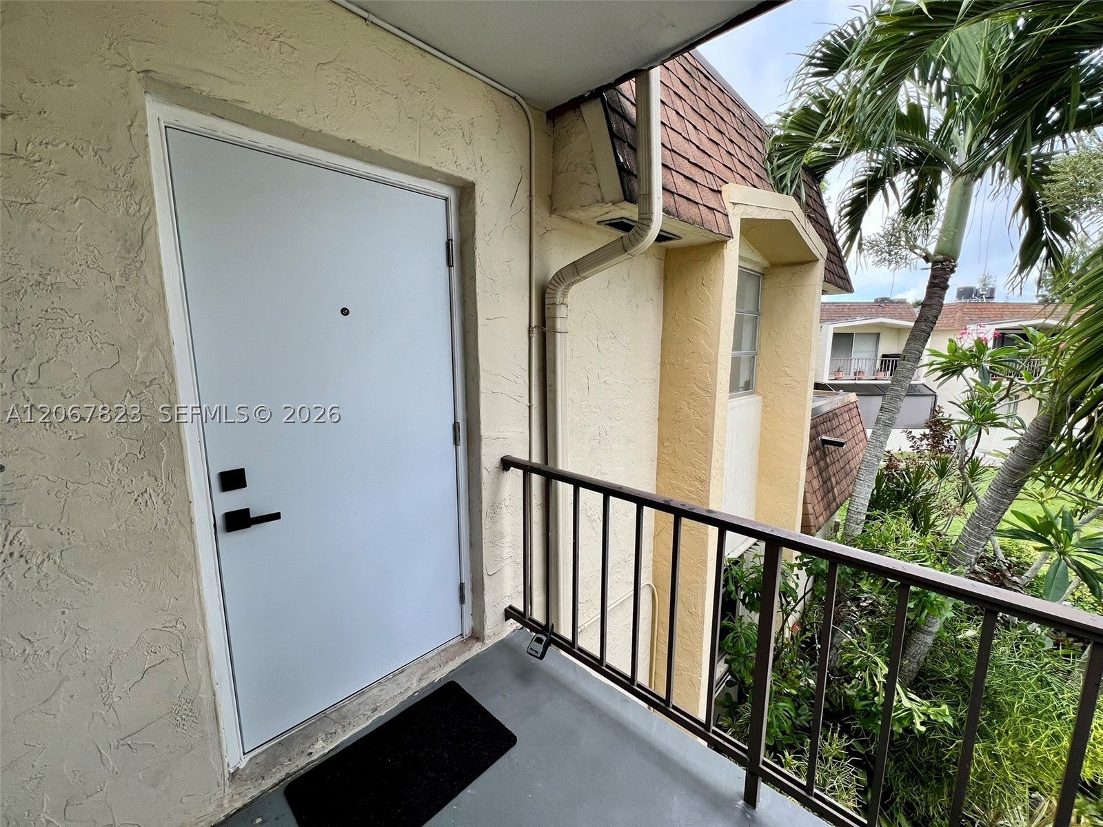 7825 Miller Dr C211