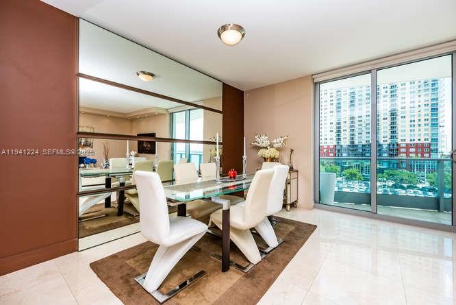 JADE RESIDENCES BRICKELL - Residential