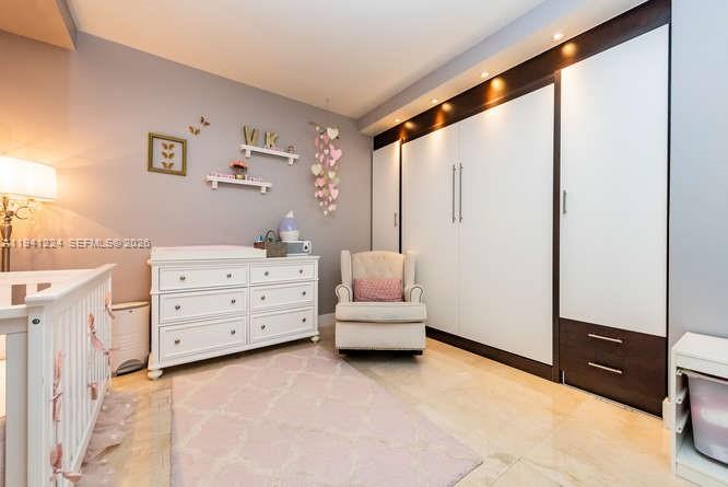 JADE RESIDENCES BRICKELL - Residential