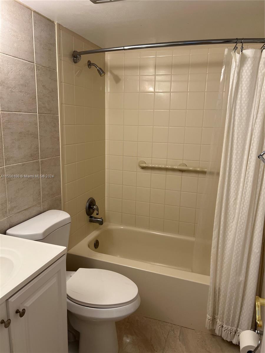 CAPRI WEST CONDO - Residential Lease