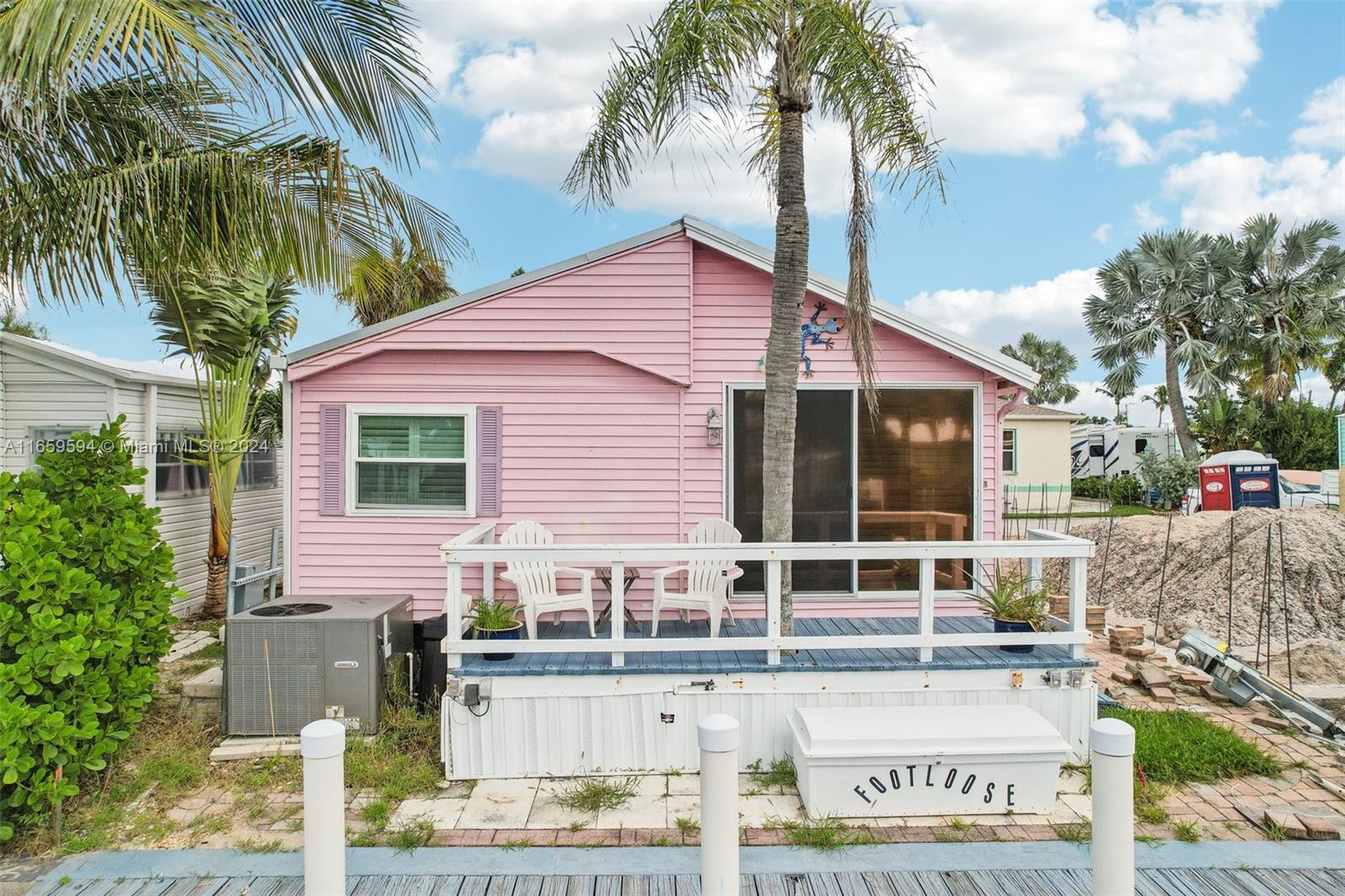 WINDMILL VILLAGE BY THE S - Residential