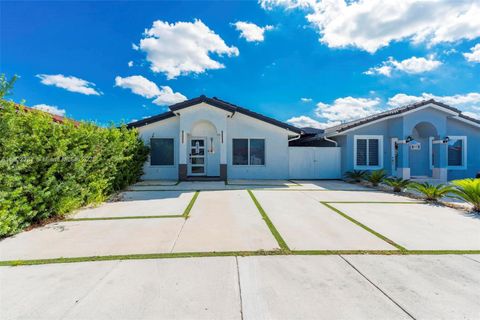 9174 NW 114th Ter Hialeah Gardens FL 33018