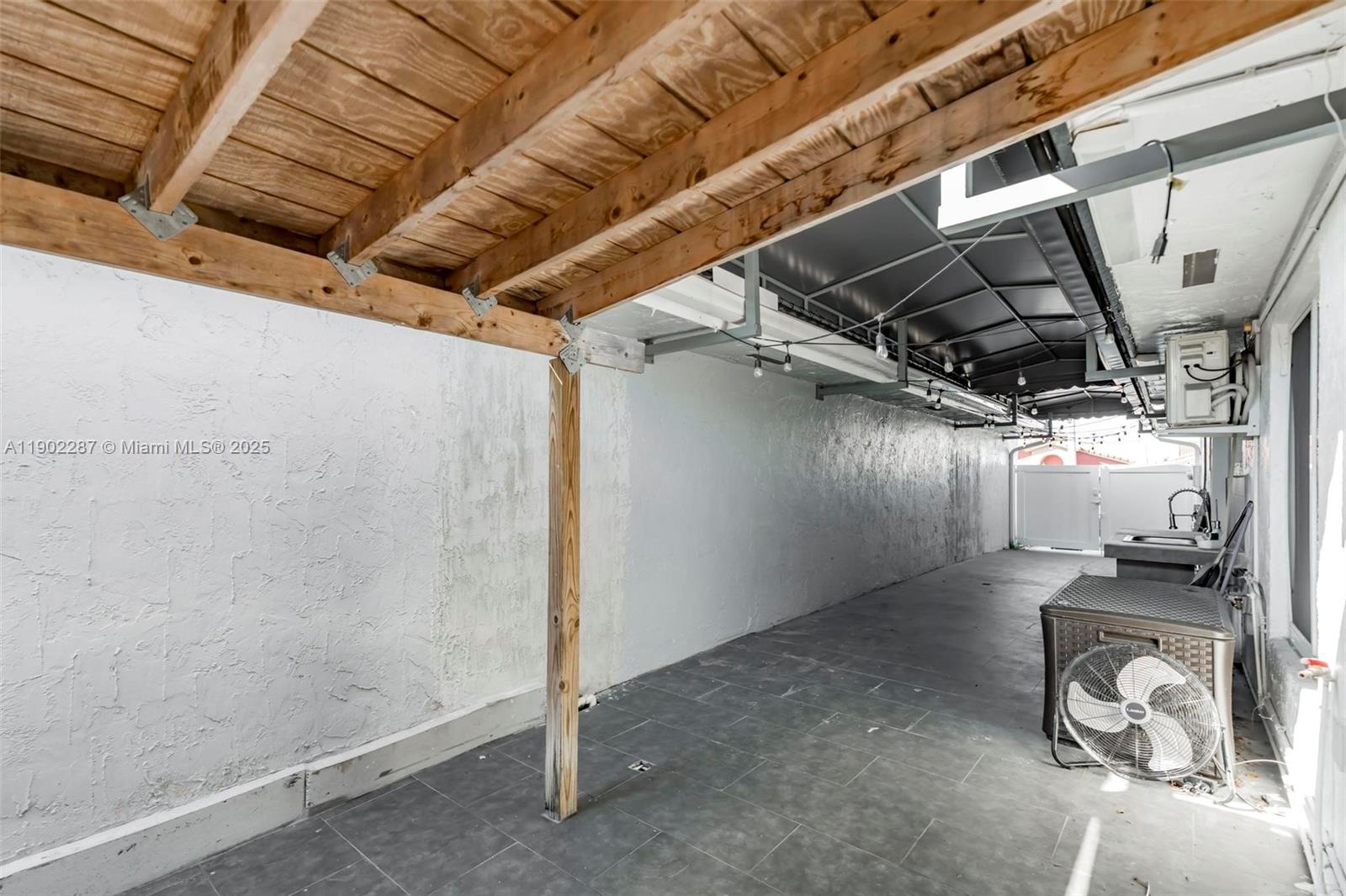 BILTMORE VILLAS SEC II - Residential