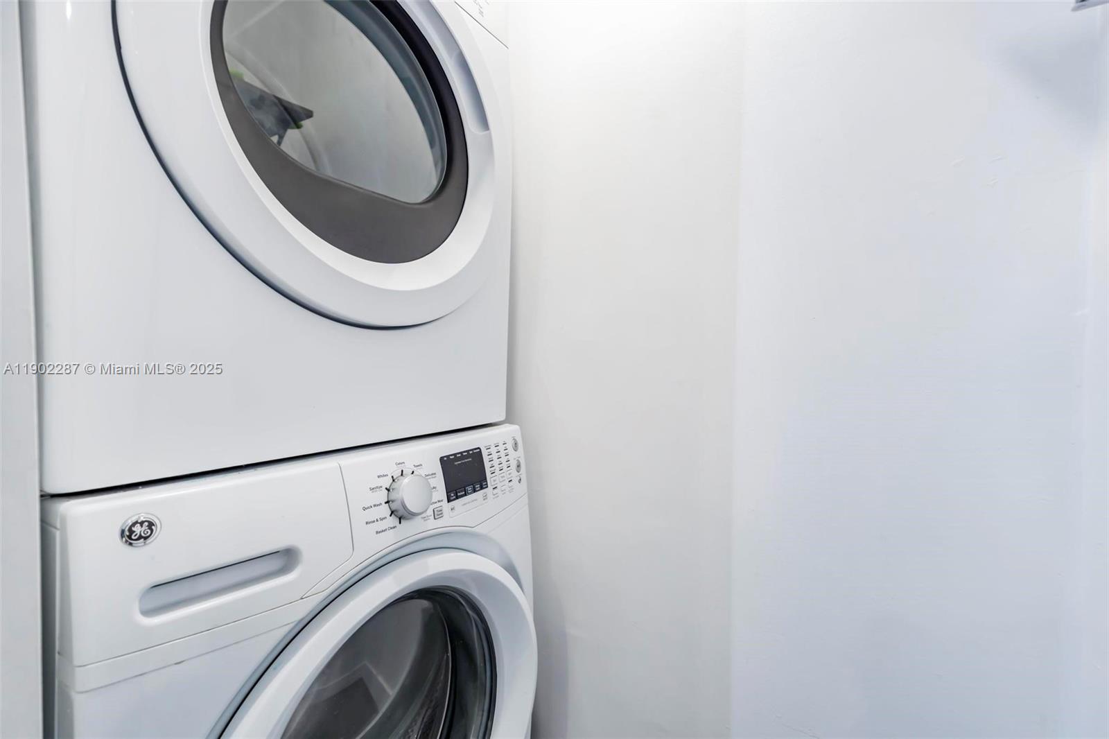 BILTMORE VILLAS SEC II - Residential