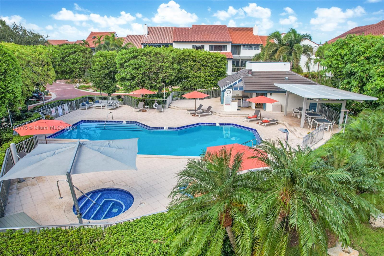 L HERMITAGE - Residential