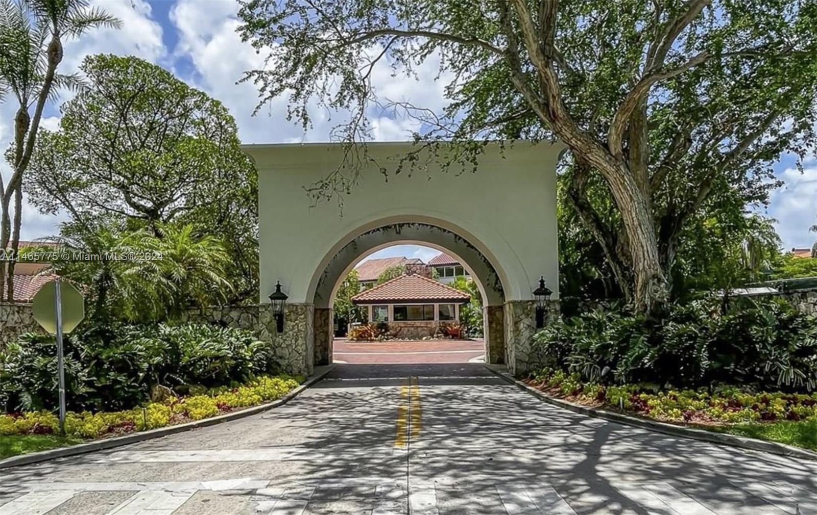 L HERMITAGE - Residential