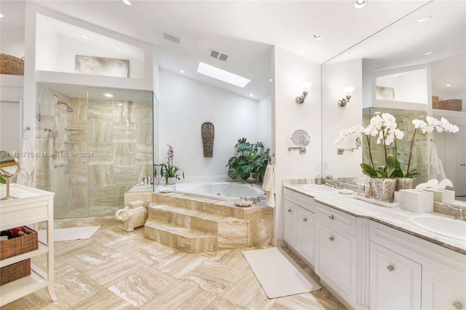 L HERMITAGE - Residential