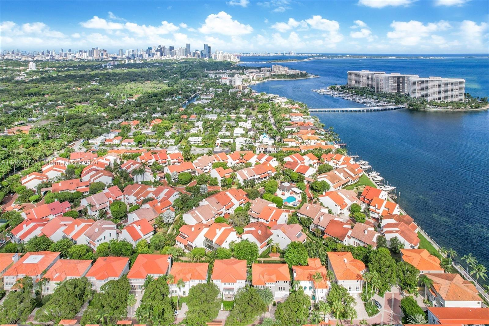 L HERMITAGE - Residential