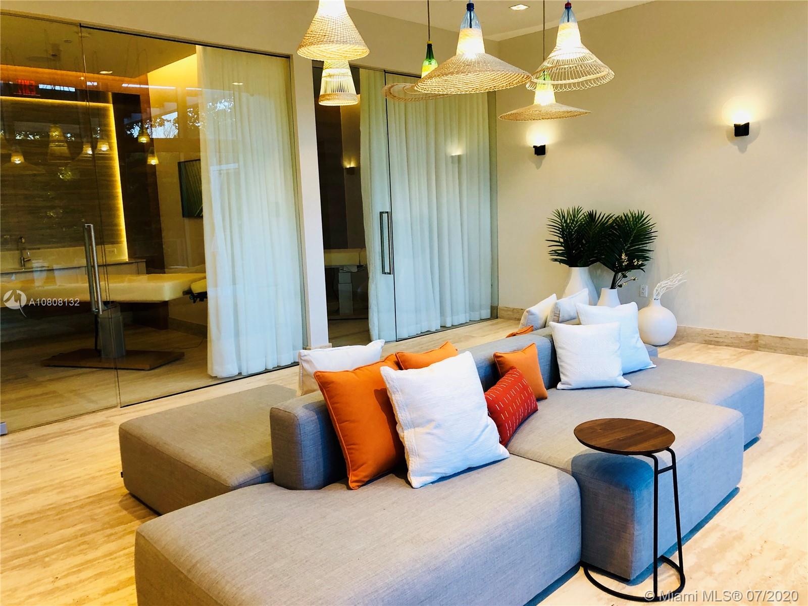 THE HARBOUR NORTH CONDO - Residential
