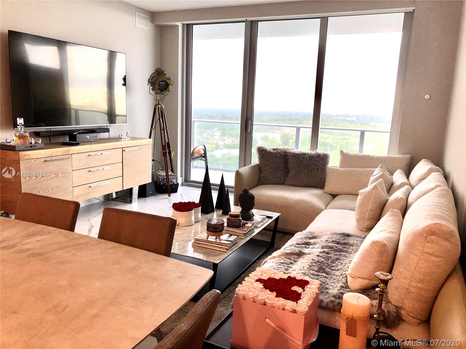 THE HARBOUR NORTH CONDO - Residential