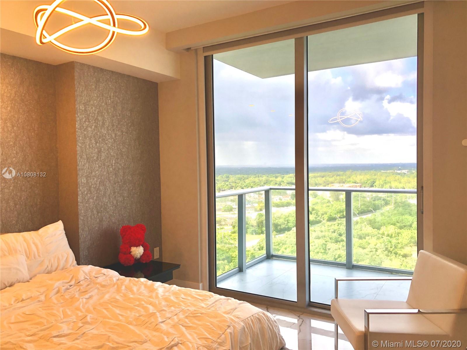 THE HARBOUR NORTH CONDO - Residential
