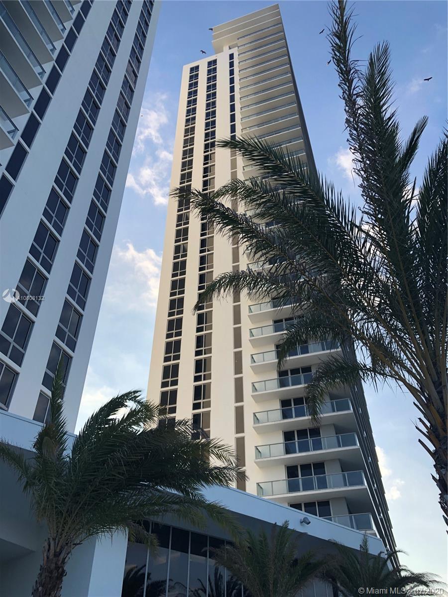 THE HARBOUR NORTH CONDO - Residential