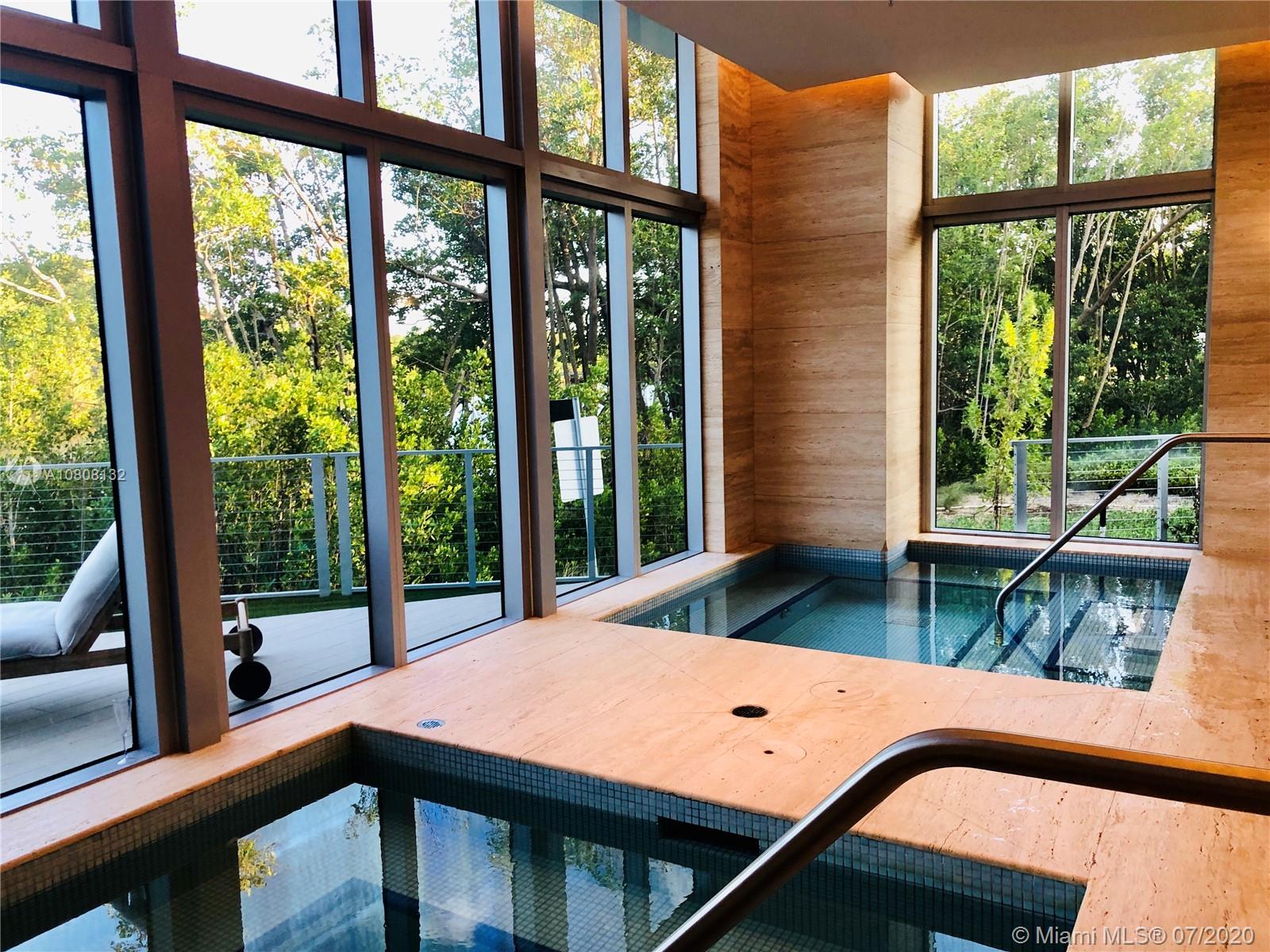 THE HARBOUR NORTH CONDO - Residential