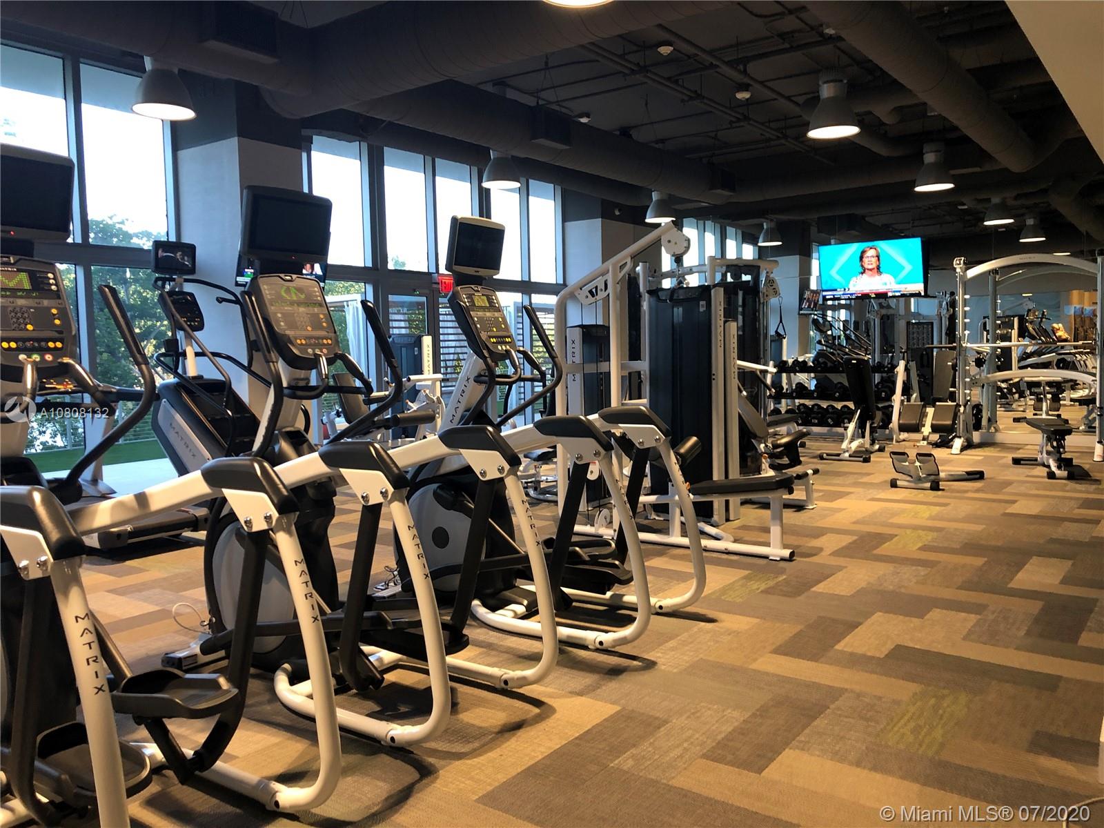 THE HARBOUR NORTH CONDO - Residential