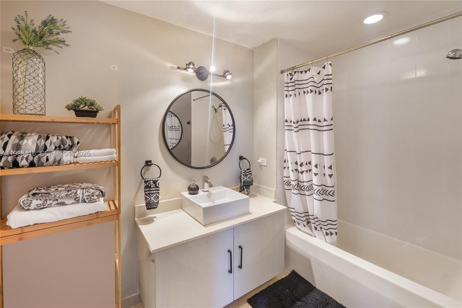 FOUR MIDTOWN MIAMI CONDO - Residential