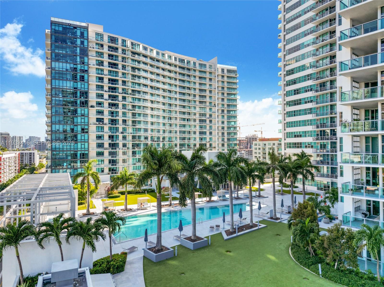 FOUR MIDTOWN MIAMI CONDO - Residential
