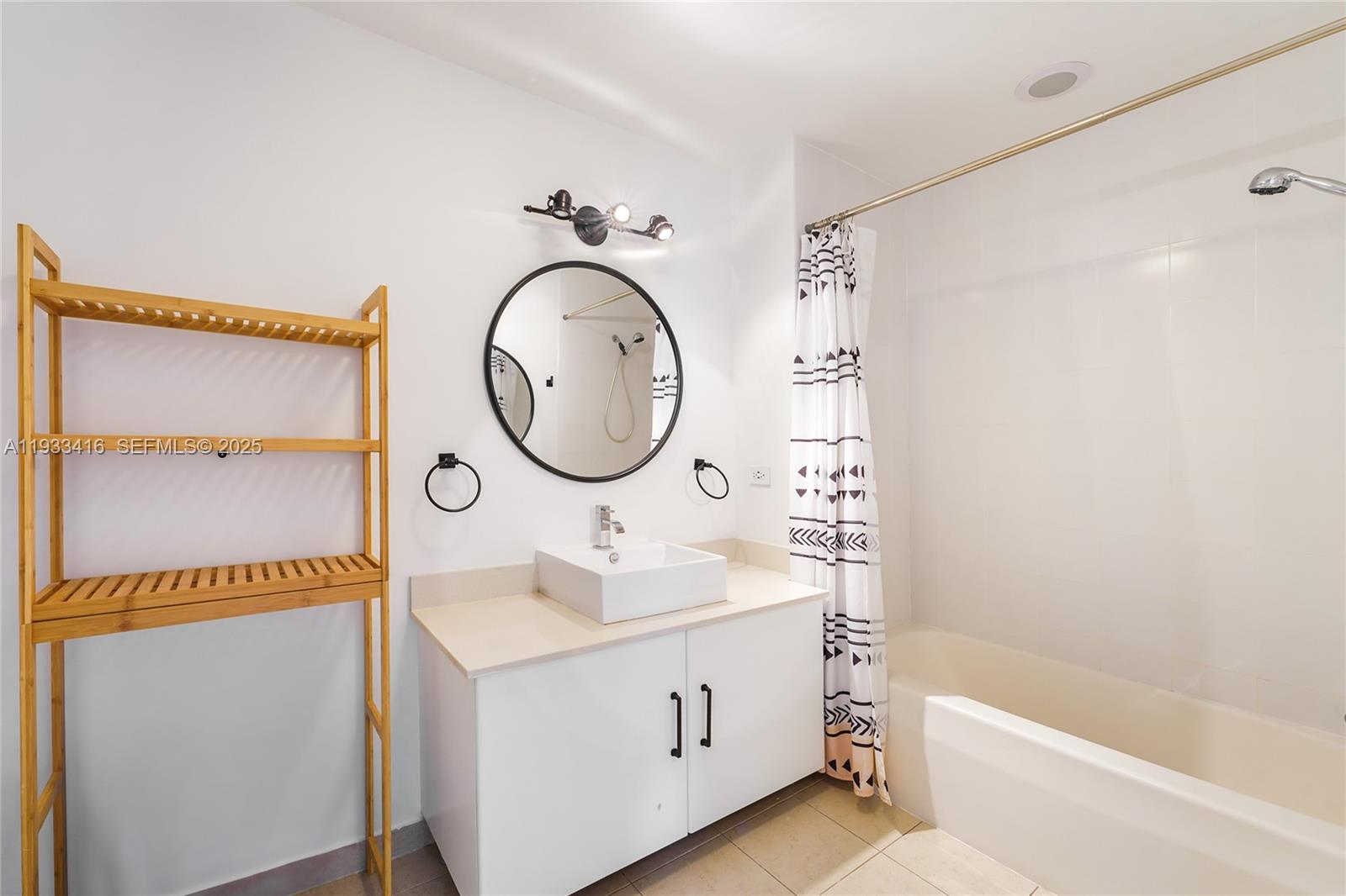 FOUR MIDTOWN MIAMI CONDO - Residential