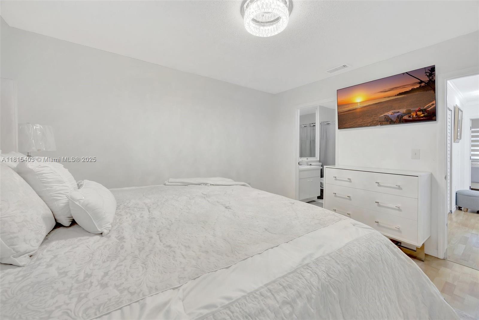 KENDALE LAKES NORTH SEC 9 - Residential