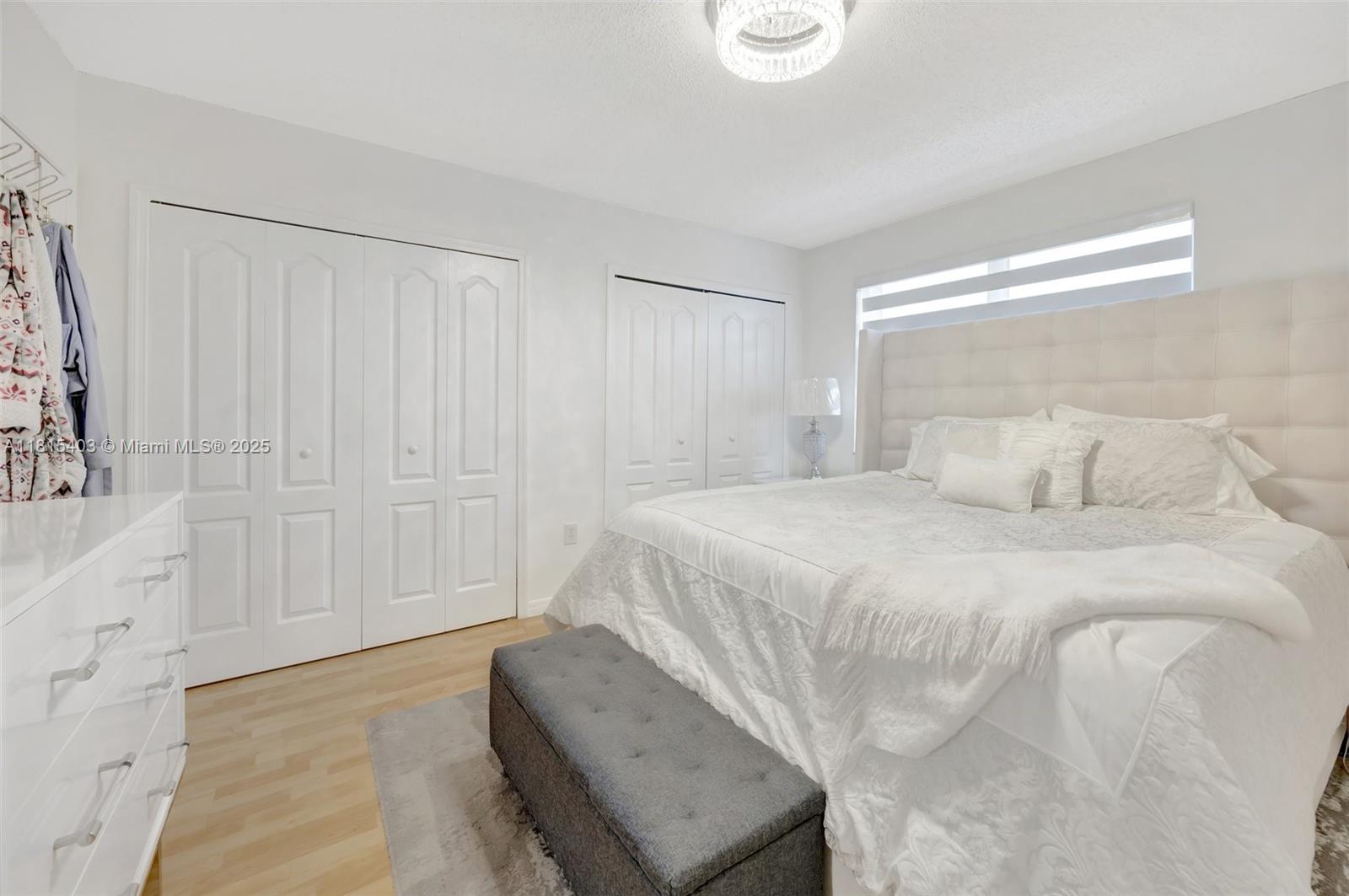 KENDALE LAKES NORTH SEC 9 - Residential