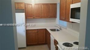 8045 SW 107th Ave 323