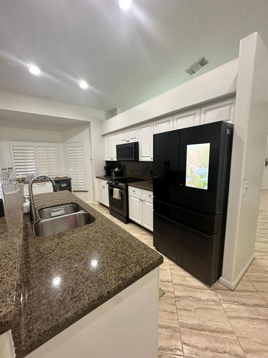 BANYAN OAKRIDGE PLAT - Residential Lease