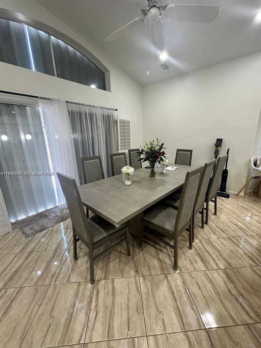 BANYAN OAKRIDGE PLAT - Residential Lease