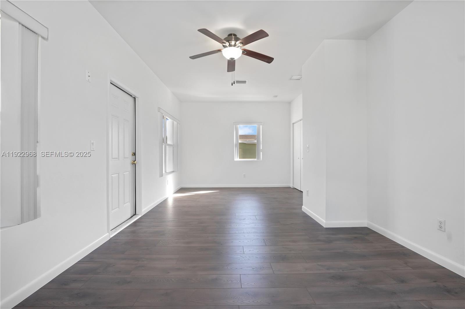 DAVIE LITTLE RANCHES AMEN - Residential Lease