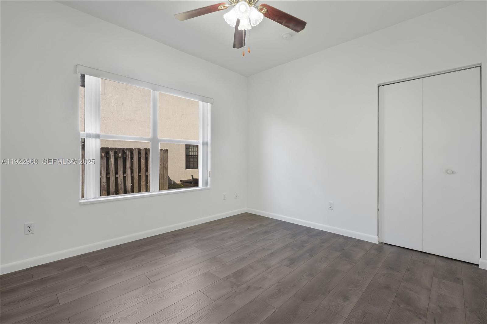 DAVIE LITTLE RANCHES AMEN - Residential Lease