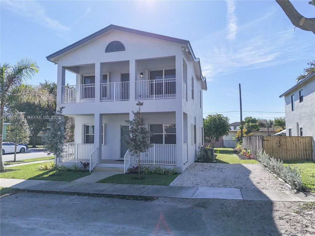 Photo of 5610 SW 43rd St, Davie, FL 33314 (MLS # A11922968)