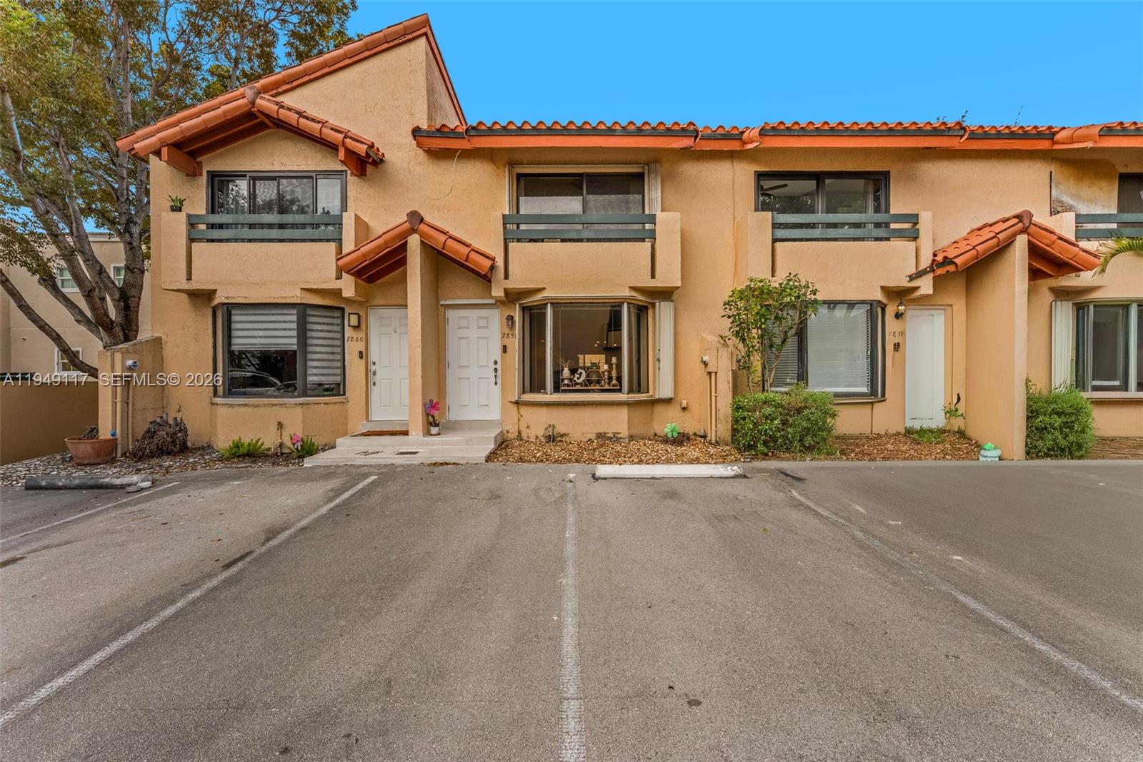 DADELAND COVE SEC 2 - Residential