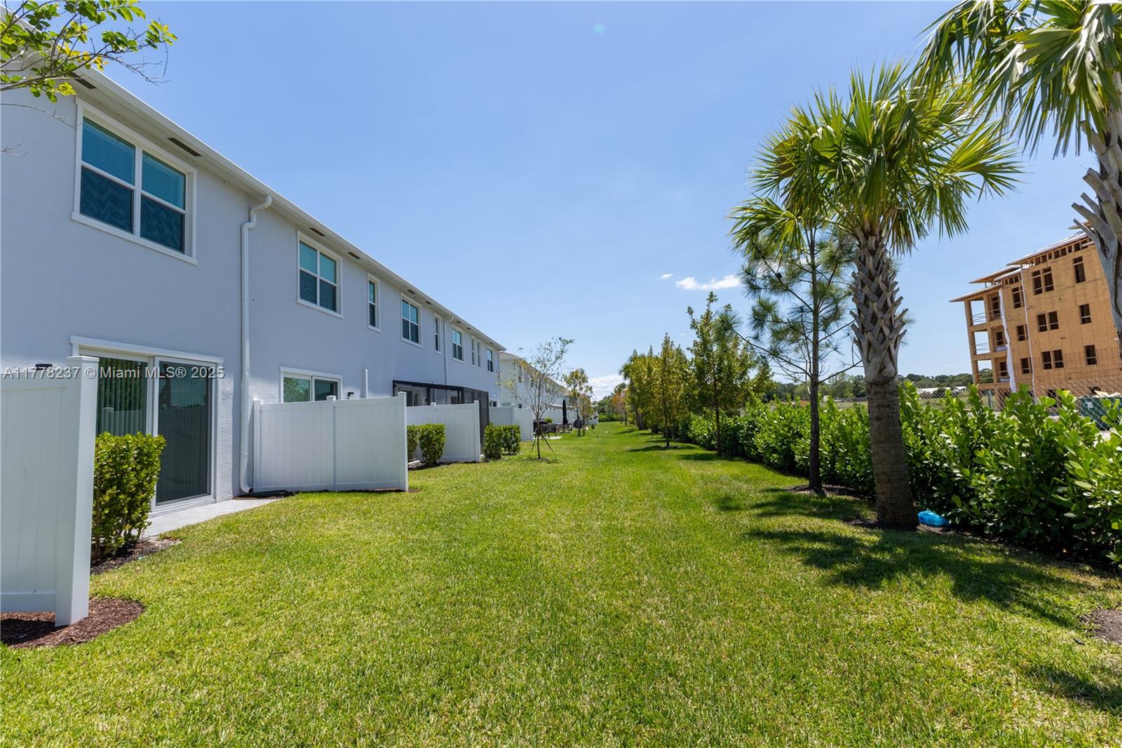 VERANDA PLAT NO. 9 - Residential