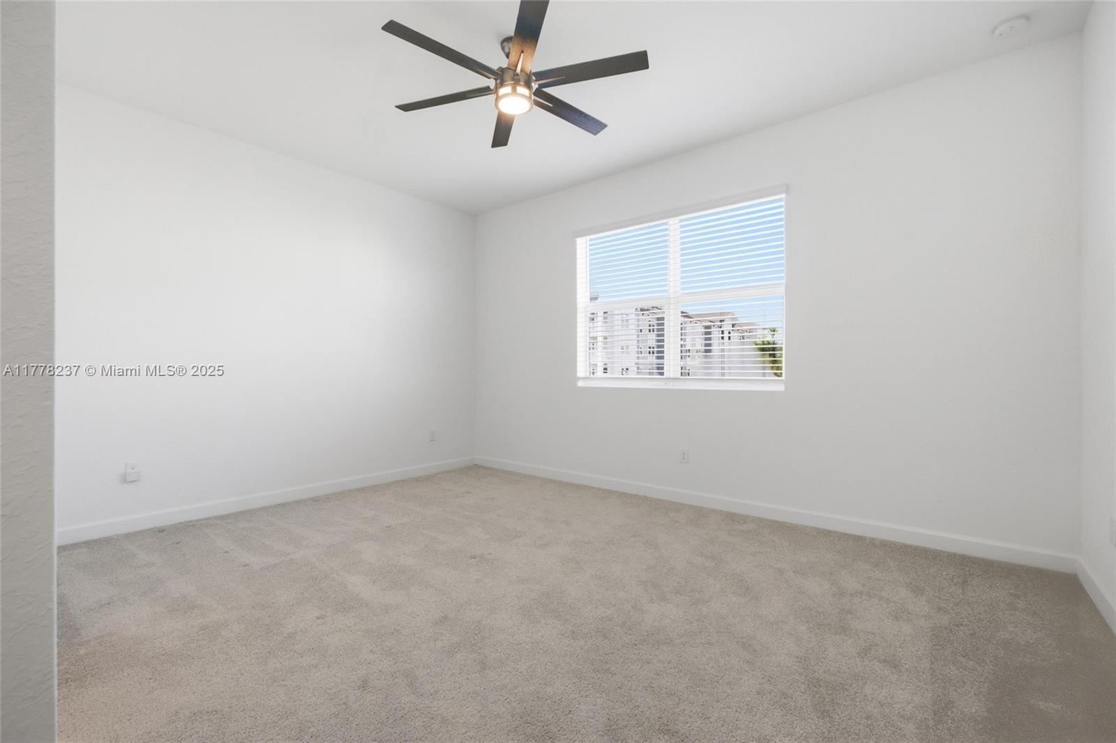 VERANDA PLAT NO. 9 - Residential