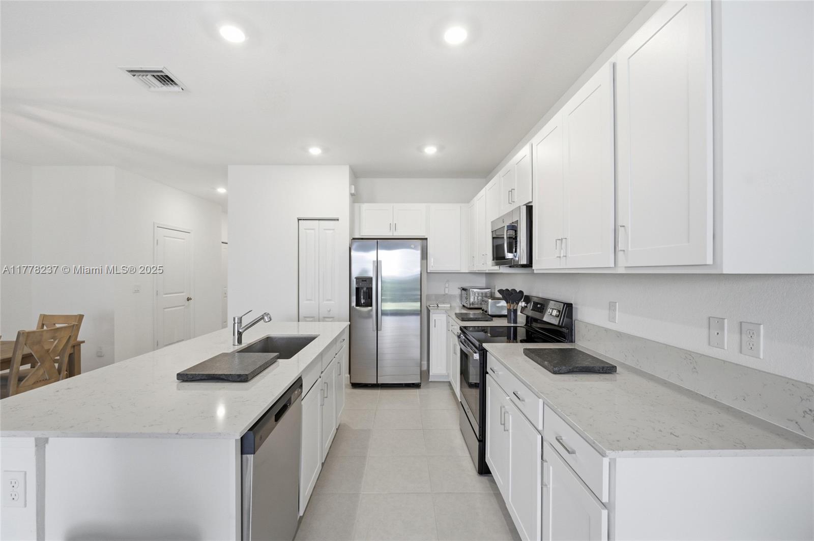 VERANDA PLAT NO. 9 - Residential