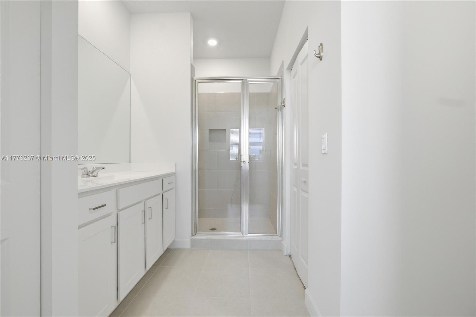 VERANDA PLAT NO. 9 - Residential