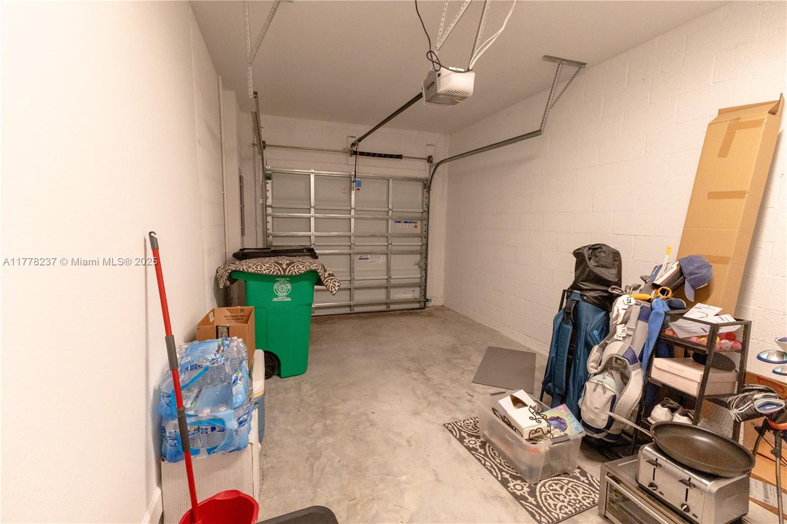 VERANDA PLAT NO. 9 - Residential