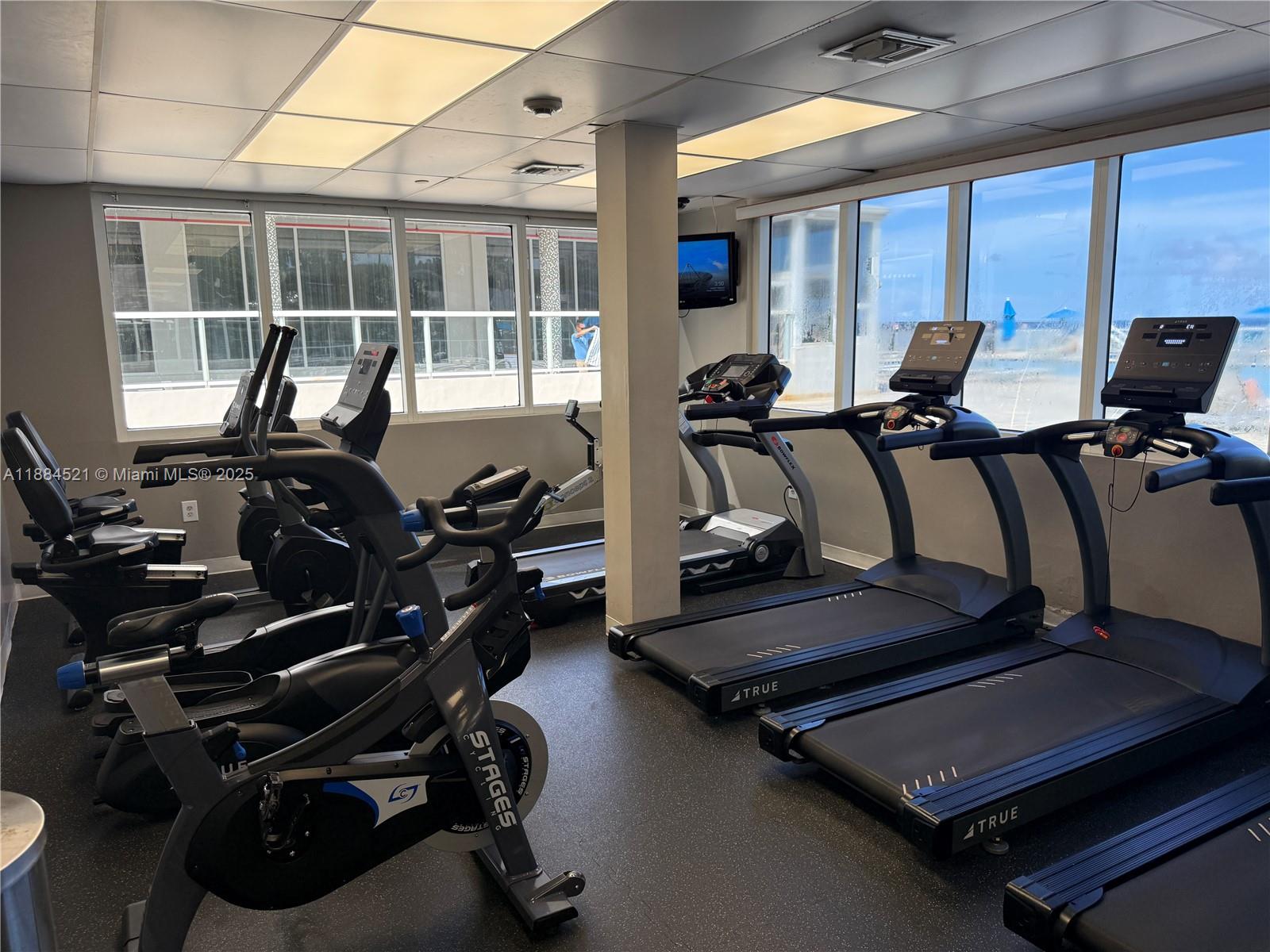 THE AVENTURA BEACH CLUB C - Residential Lease